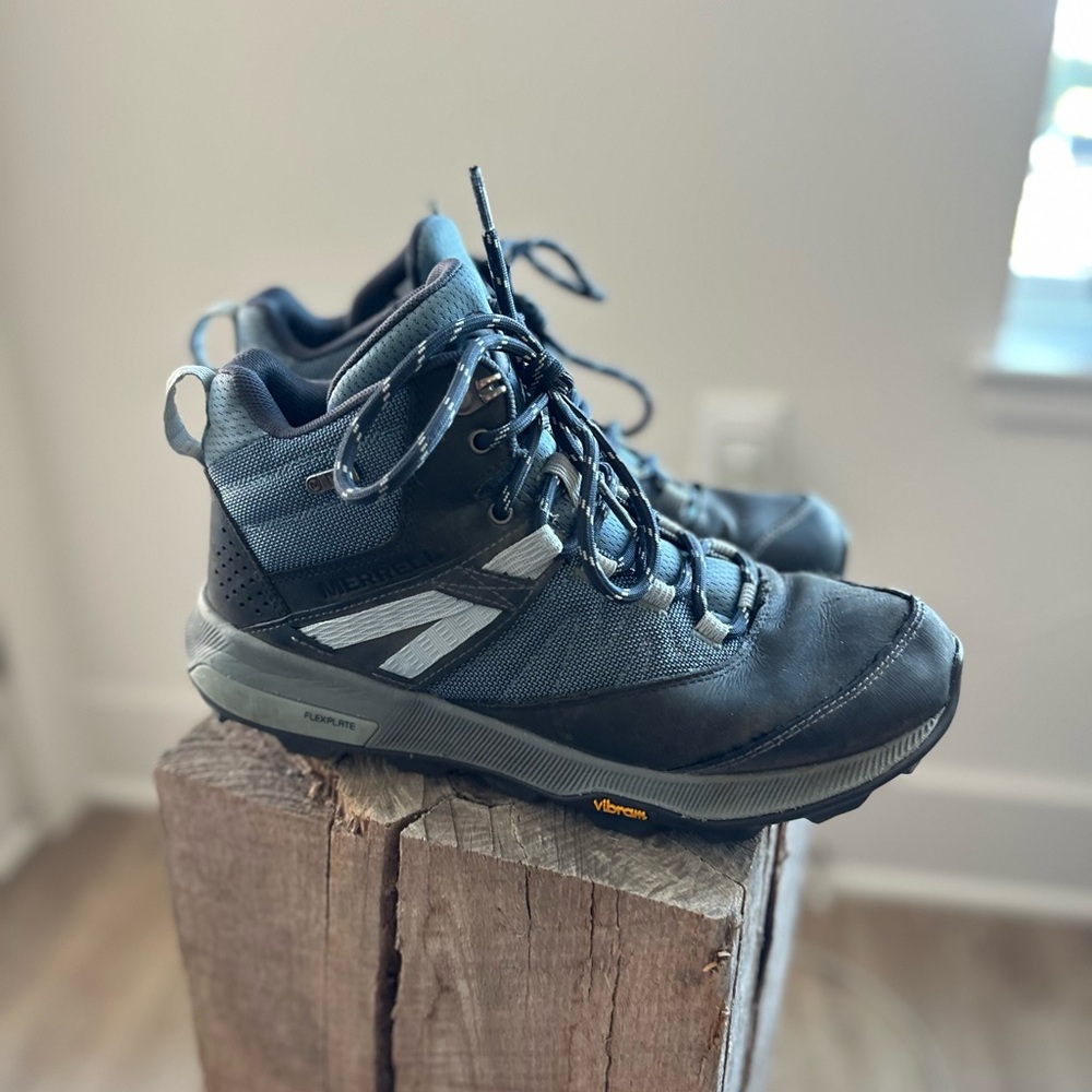 Merrell Zion Waterproof Hiking Boot | Womens Size 8